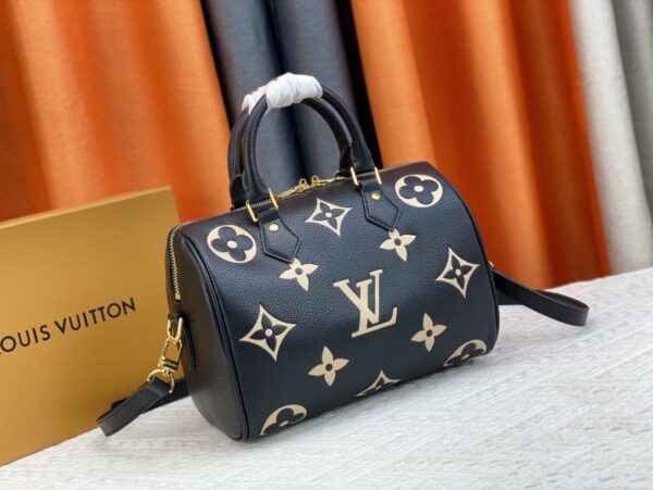 LOUIS VUITTON SPEEDY BANDOULIÈRE BICOLOUR MONOGRAM - Image 2
