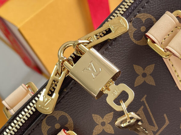 LOUIS VUITTON MONOGRAM SPEEDY 20 BAG - Image 8